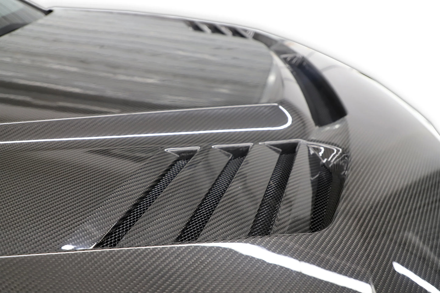 V-Style Carbon Fiber Hood for BMW M2 G87 M240i G42